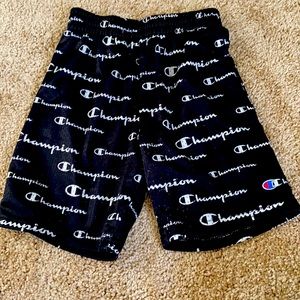 Boys champion black basketball shorts,